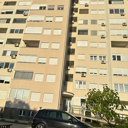 Lucky Place Lux 公寓 图兹拉