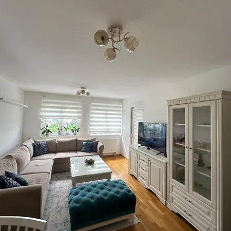 Lucky Place Lux * 图兹拉